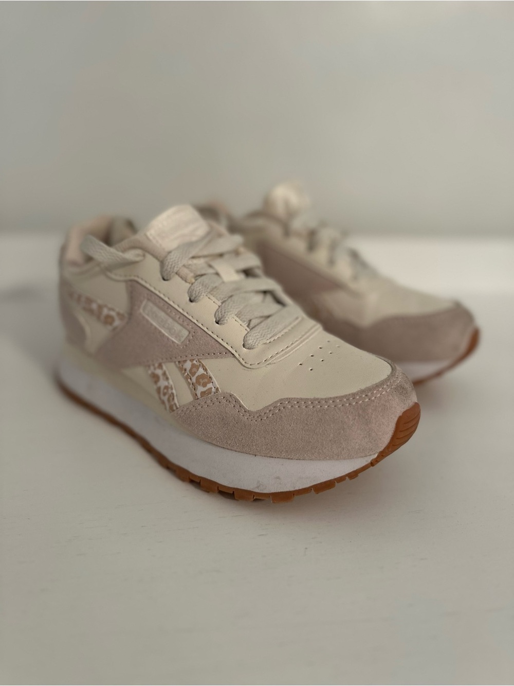 Reebok Kids Classic Sneakers - Size 2 - Picture 2 of 10